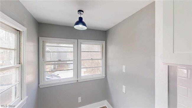 Building Photo - 55 Poland Ave