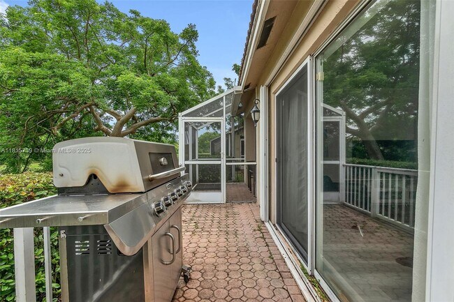 Building Photo - 7370 NW 61st Terrace
