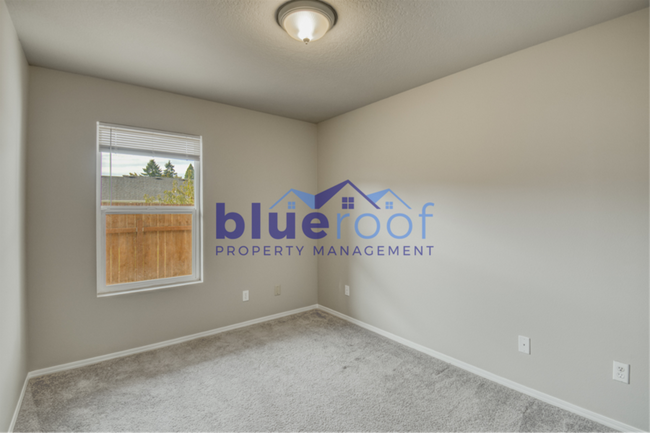 Building Photo - 615 N Elliott Rd