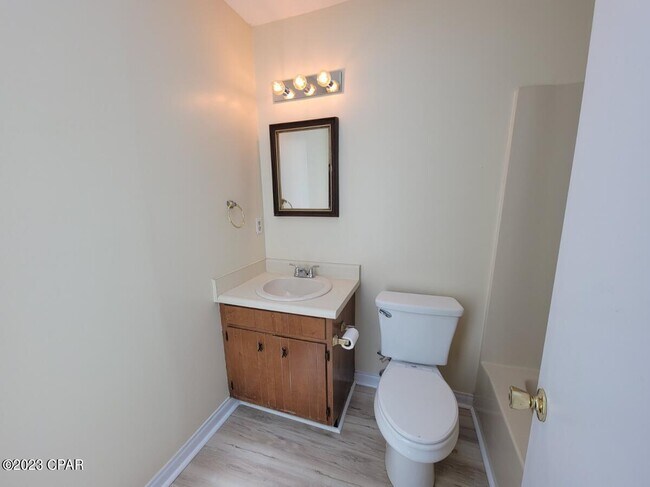 Building Photo - 6613 Pridgen St