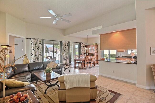 Building Photo - 5254 Eleuthra Cir