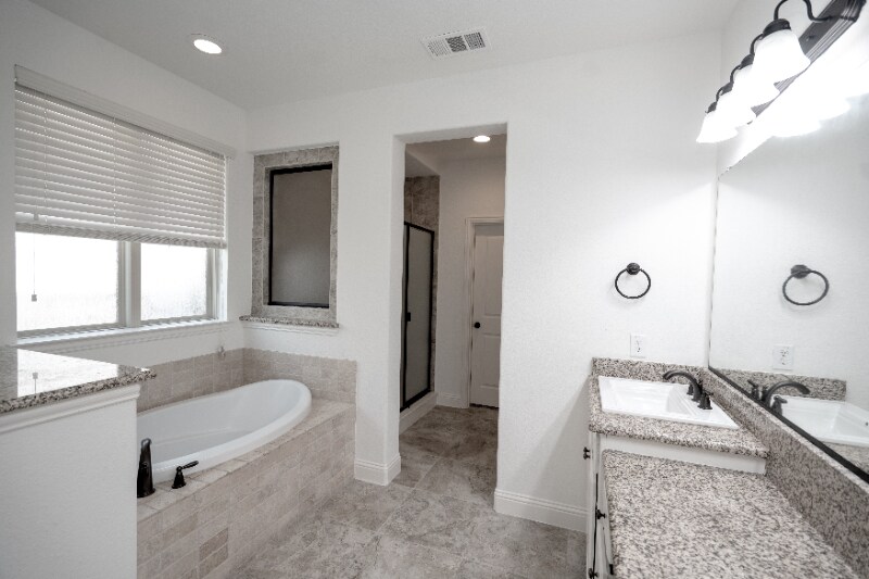 Building Photo - 13966 Clusterberry Dr