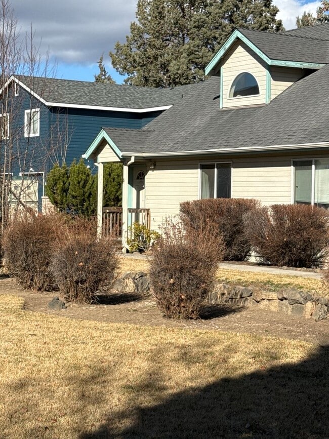 Building Photo - tuc142