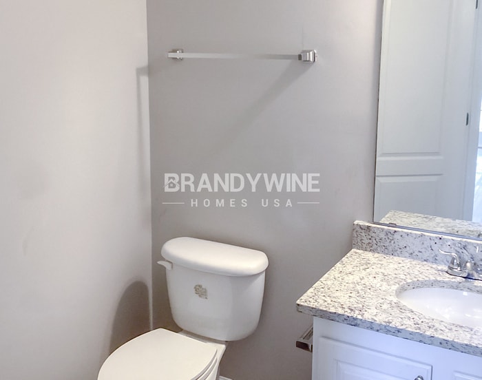 Building Photo - 2025 Newton Estates Dr