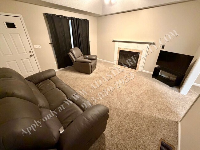 Building Photo - Beautiful Ranch Home in Park Hill School District-Coming SOON!