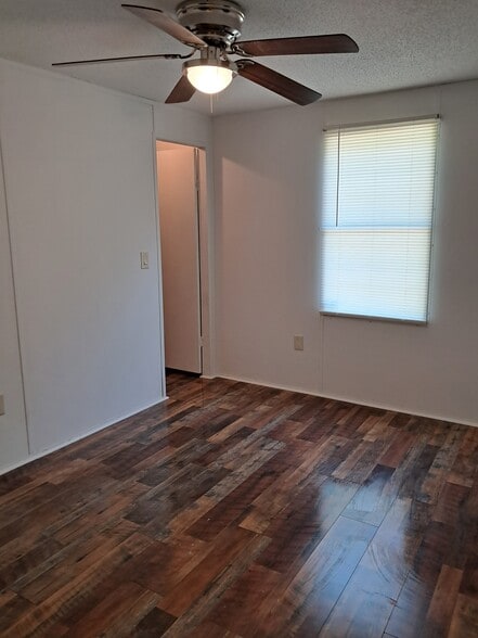 Building Photo - 23 Jimmie Ln