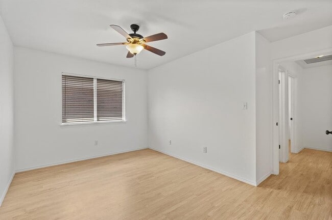 Building Photo - 300 Betterman Dr