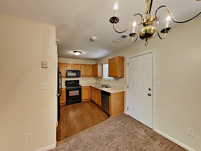 Building Photo - 4319 Caroline Court