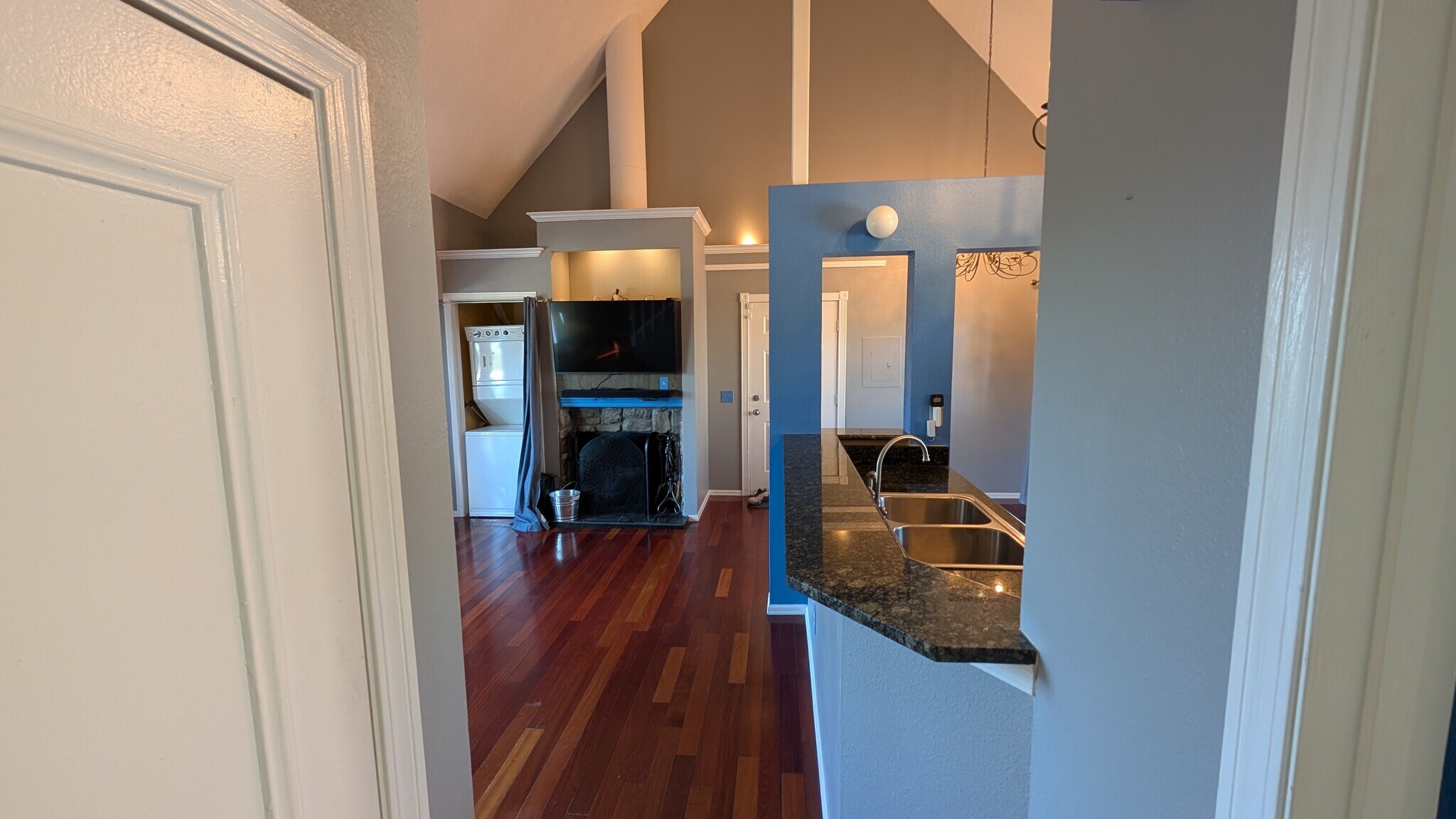 Building Photo - 5250 S Huron Way