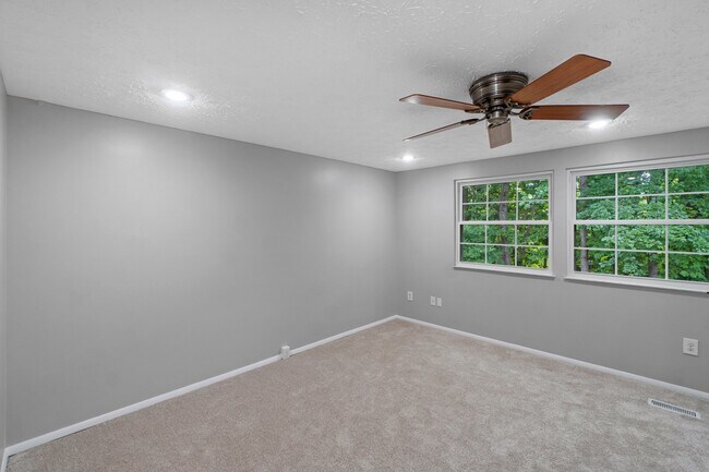 Building Photo - 7935 Tyson Oaks Cir