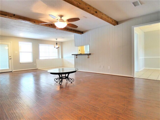 Building Photo - 7511 Renmark Ln