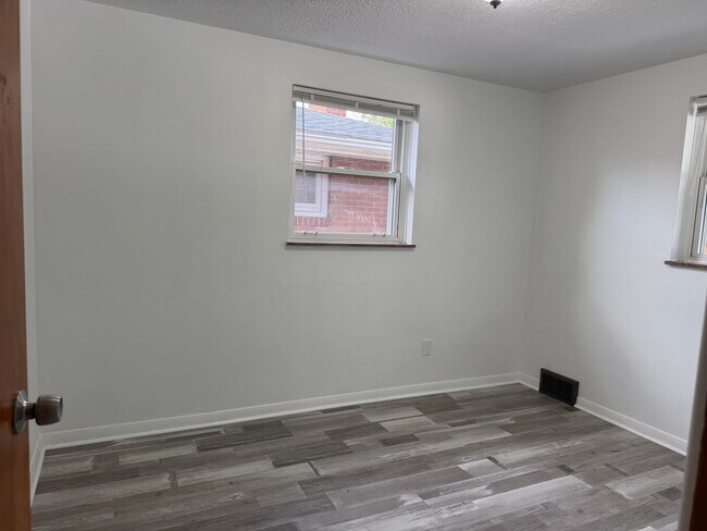 Building Photo - 1732 Harvard Ave NW