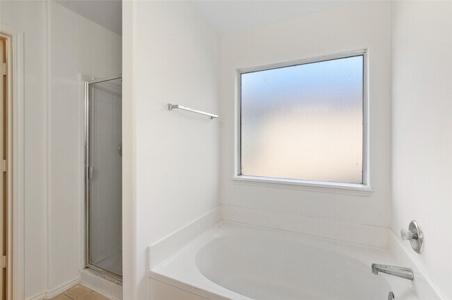 Building Photo - 2923 Katy Briar Ln