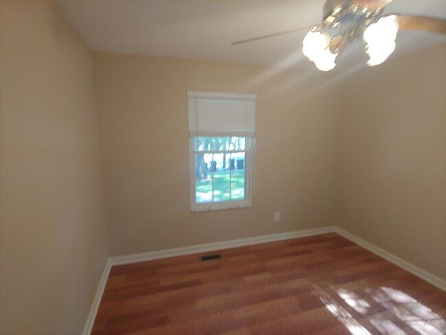 Building Photo - 1835 Portland Avenue