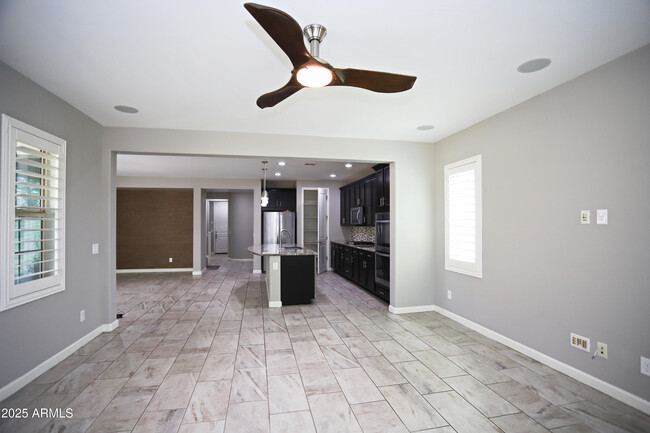 Building Photo - 4116 S Greythorne Way