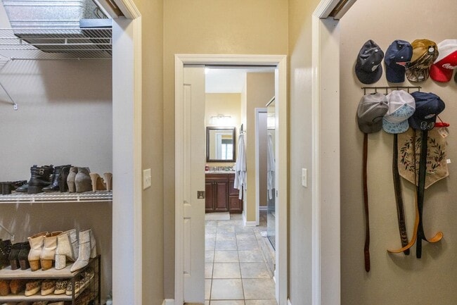 Building Photo - 8514 Polly Ln