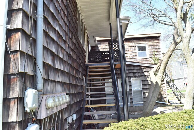 Building Photo - 22 Broad St