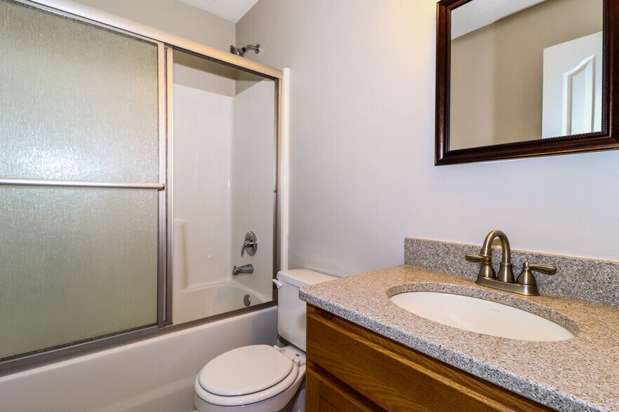 Building Photo - 8595 Griffin Park Dr