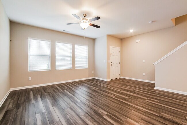 Building Photo - 364 Stone Arbor Wy