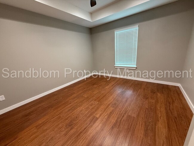 Building Photo - For Lease | University of Tulsa | $1750 Rent