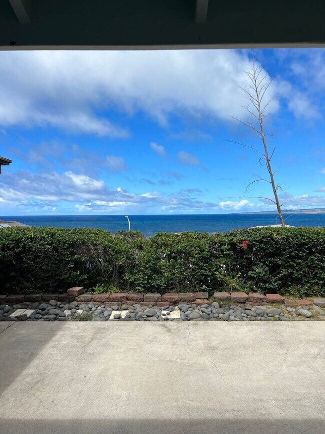 Building Photo - Breathtaking Oceanview Retreat: Exquisite ...