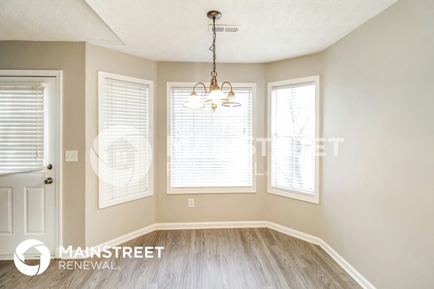 Building Photo - 120 Eagle's Crest Ln