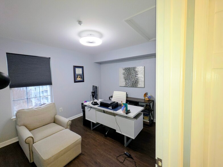 Building Photo - 5908 Founders Hill Dr