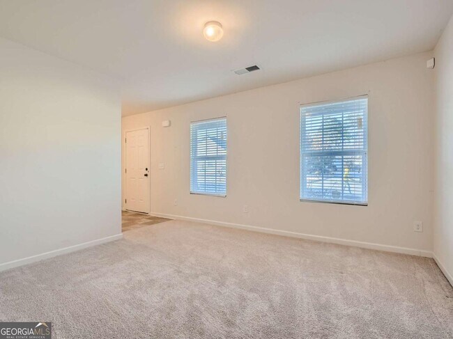 Building Photo - 2352 Creel Rd