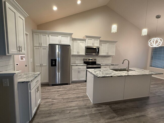 Building Photo - New Construction 3 bedroom/3 bath townhome in South Lincoln