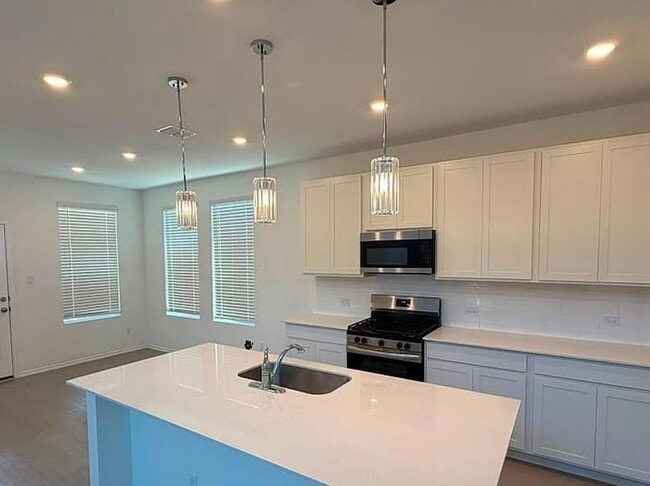 Building Photo - 17704 Sage Thrasher Dr