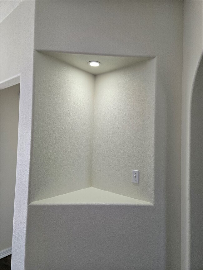 Building Photo - 1703 N Valor