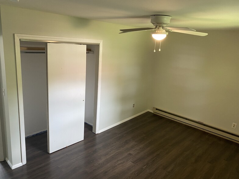 Bedroom 1 - 89 S Lake Ave
