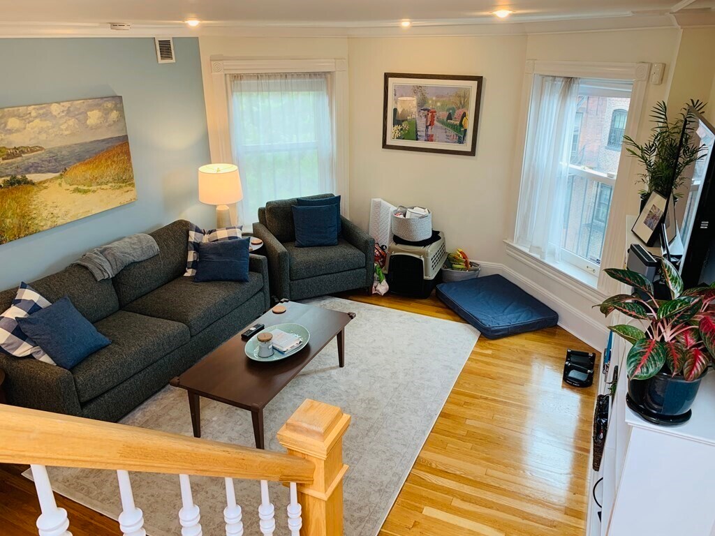 Building Photo - 403 Marlborough St