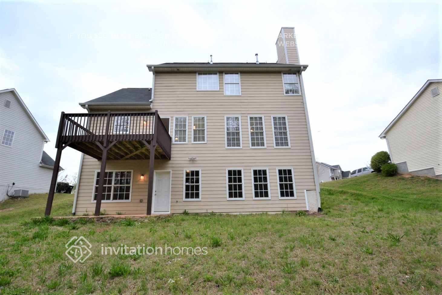 Building Photo - 5767 Village Loop