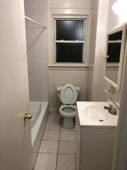 Primary Photo - 201 Hansbury Ave