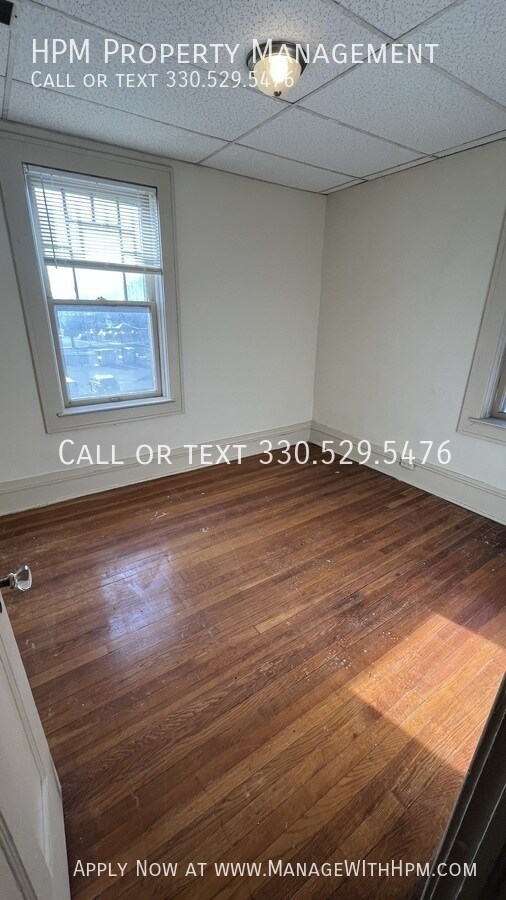 Building Photo - 11 S Highland Ave