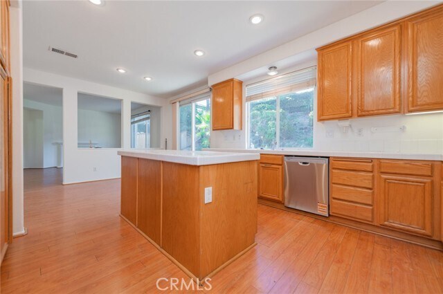 Building Photo - 1651 W Mammoth Dr