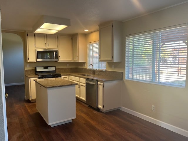 Building Photo - 4009 Shaker Run Cir