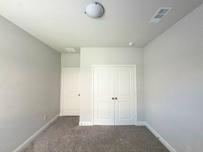 Building Photo - 609 Tartane Dr