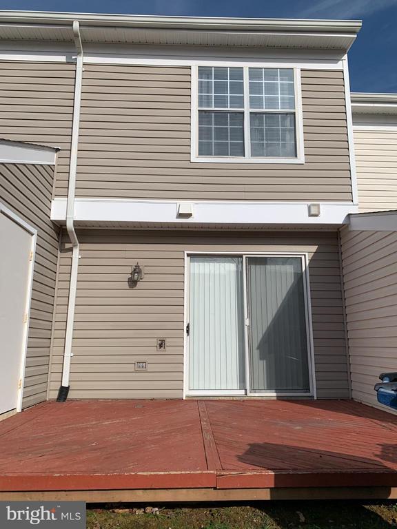 Building Photo - 300 Sedgemoor Square