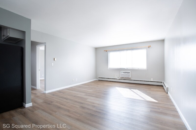Building Photo - 803 Plate St