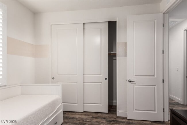 Building Photo - 11824 Mino Rio Ave