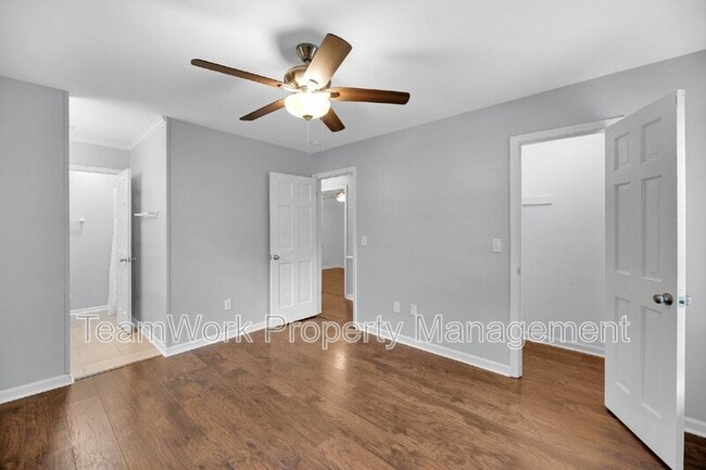Building Photo - 2134 Vespers Dr