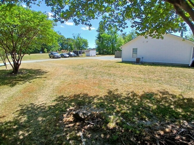 Building Photo - OLDFAIR2093