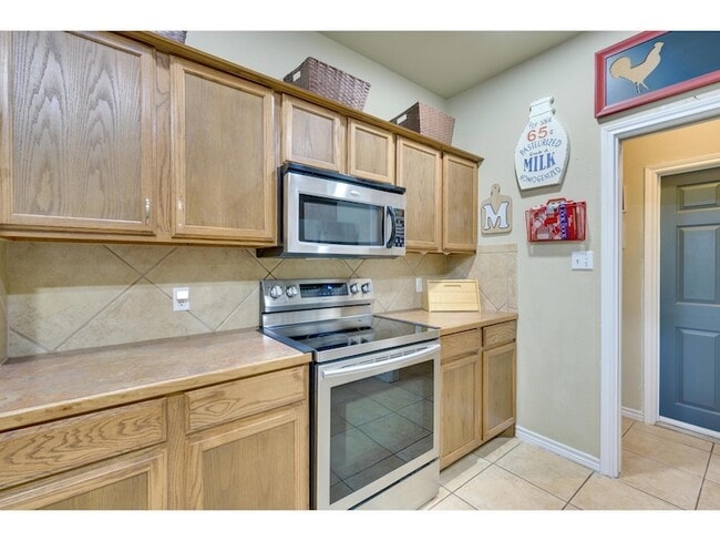 Building Photo - 14808 Foy Dr