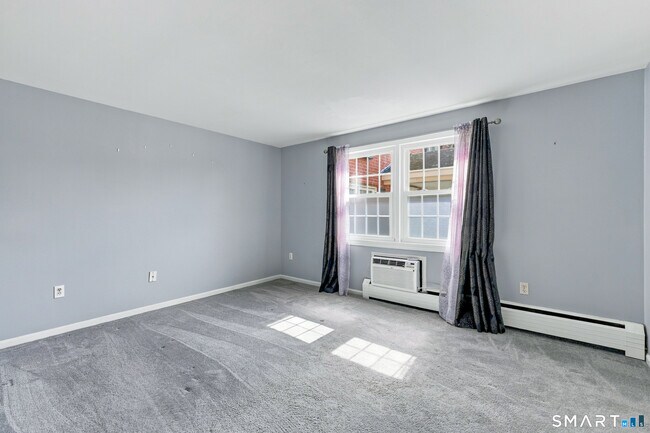Building Photo - 45 Brewster Rd