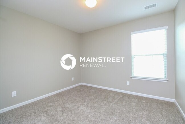 Building Photo - 3 Bedroom Pet-Friendly Home in Winston-Salem, NC with Main Street Renewal
