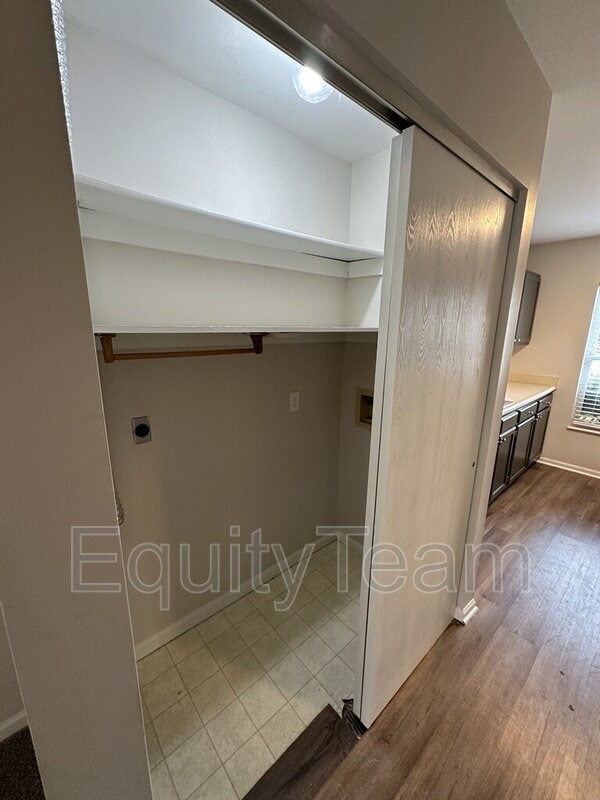 Building Photo - 2301 Old State Rte 32