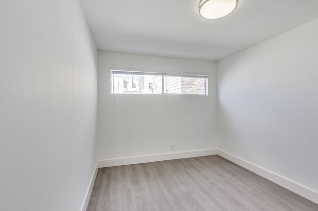 Building Photo - 2240 Larkin