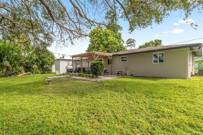 Building Photo - 2586 Auburn Blvd